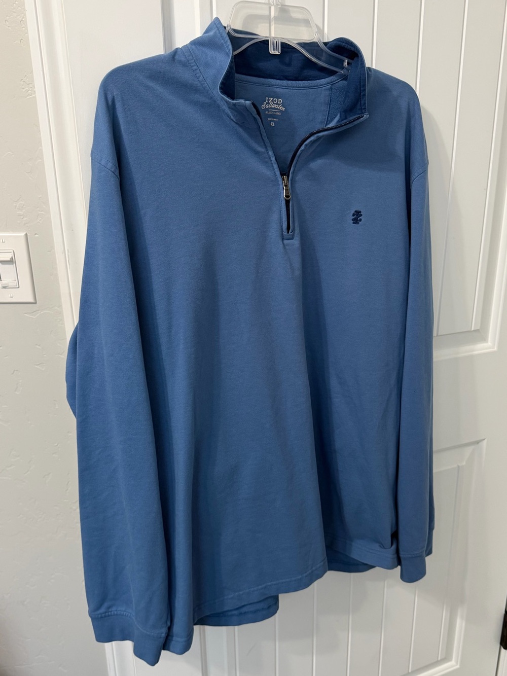 Izod Men's Slate Blue Half-Zip Pullover Sweatshirt